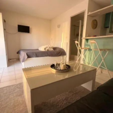 With 25 M Terrace & Private Parking *